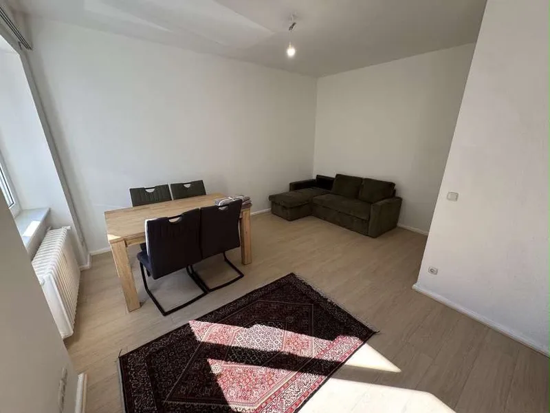 Charmante 1-Zimmer Wohnung (28m²) in Berlin-Neukölln, frisch renoviert und möbliert — photo 1